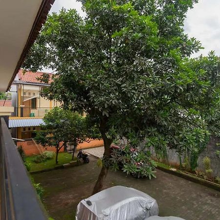 Kostawira Syariah Bintaro Mitra Reddoorz Hotell Mencil Eksteriør bilde